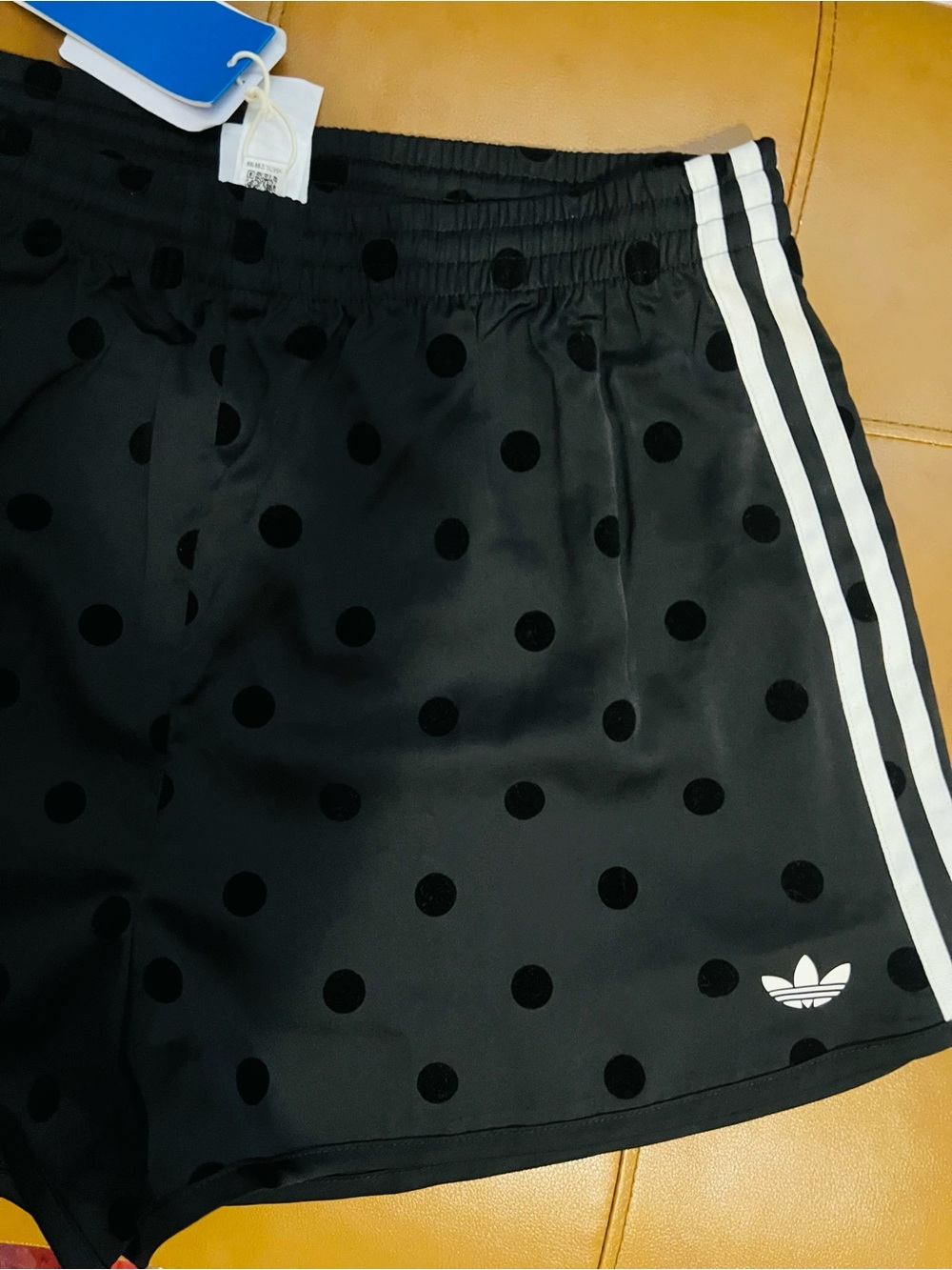 Adidas Spinter Shorts in Polka Dot - Large - Picture 5 of 6